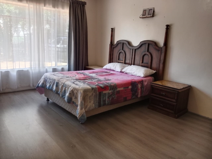 To Let 4 Bedroom Property for Rent in Kuruman Northern Cape